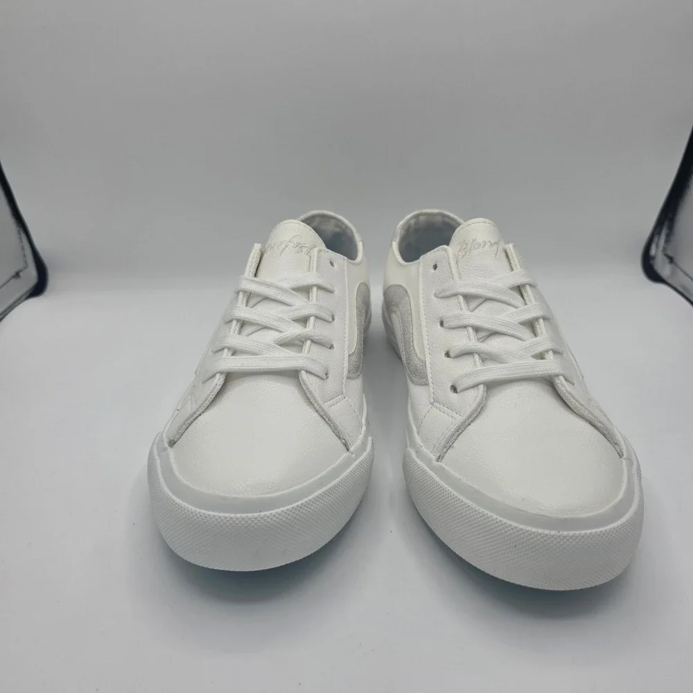 Blowfish Malibu Mave-C White Silver Metallic Low Top Sneakers Womens 7.5 M